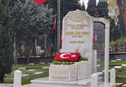 Mehmet Akif Ersoy vefatının 89’uncu yılında mezarı başında anıldı