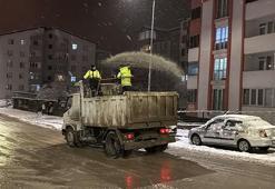 Karabük’te gece saatlerinde kar yağışı etkisini artırdı