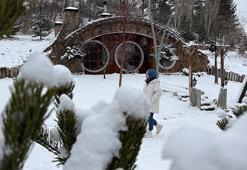 Sivas'ın 'Hobbit Evleri'nde kış manzarası