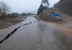 Cide-Bartın kara yolu, heyelan nedeniyle ulaşıma kapatıldı