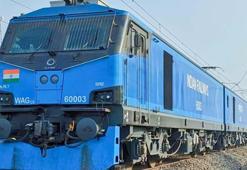 Hindistan'da trende yangın: 1 ölü