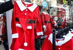 Yılbaşı öncesi şans getirdiğine inanılan kırmızı iç çamaşır ve pijamaların satışı yüzde 30 arttı