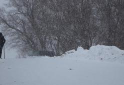 Bingöl'de kar yağışı; 100 köy yolu ulaşıma kapandı