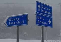 Bolu Dağı'nda kar yağışı ve sis