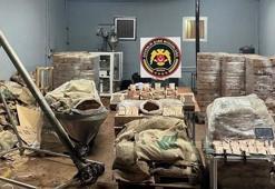 Sağlıksız koşullarda ürettikleri 4 ton kahveyi, piyasaya sürmeye hazırlanan 5 şüpheli yakalandı