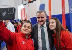 Bakan Bak: 2025’te 7 bin 474 madalya kazanan milli sporcularımızla gurur duyuyoruz