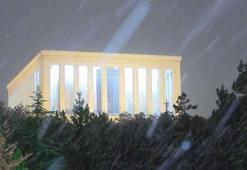 Ankara'da yeni yılın ilk gününde kar yağışı etkili oldu