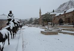 Tokat beyaza büründü