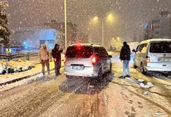 Samsun-Sinop yolu kar nedeniyle trafiğe kapatıldı