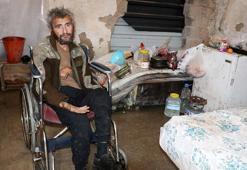 Muşambayla çevrili alanda yaşam mücadelesi veren engelli, hastaneye yatırıldı
