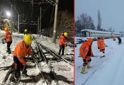 Demir yollarında yoğun kar mesaisi