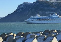 Amasra’da kruvaziyer, fırtına nedeniyle limana yanaşamadı