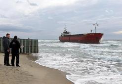 Tekirdağ'da karaya oturan kuru yük gemisinde inceleme yapıldı