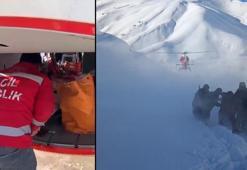 Yolu kapalı köydeki hamile kadın, ambulans helikopterle alındı