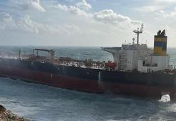 Bozcaada açıklarında fırtınada sürüklenen tanker karaya oturdu