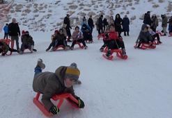 Kaydıkları alanın temizlenmemesini istedikleri görüntülerle gündem olan çocuklar Ergan Dağı’nda ağırlandı