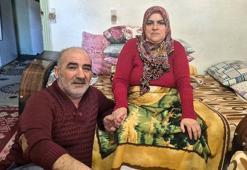 Ağaçtan düşüp omurgası kırılan eşinin en büyük destekçisi oldu