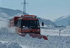 Van, Bitlis ve Hakkari'de 157 yerleşim yerinin yolu kardan kapalı