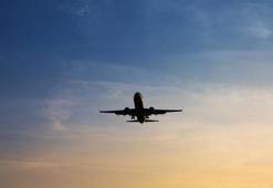 Hollanda'da kar yağışı nedeniyle 500 uçuş iptal edildi