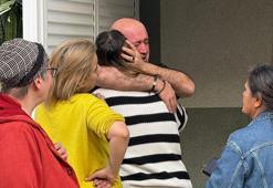 Evleri yanan baba ile kızı, sarılarak birbirini teskin etti