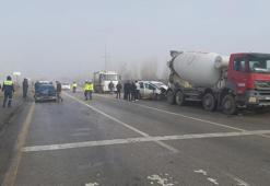 Ankara'da yoğun siste 2 kaza, 5 yaralı