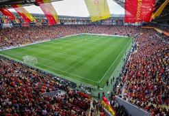 Türk futbolunun örnek kulübü Göztepe harcama limitinden muaf