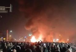 İran’da protestolar sürüyor, internet erişimi tamamen kesildi