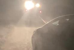 Karda mahsur kalan sürücüyü İl Özel İdaresi ekipleri kurtardı
