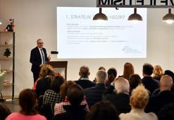 Doç. Dr. Bora Bayraktar, İKÜ’de stratejik iletişim ve kriz yönetimini anlattı