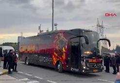 Galatasaray derbi için stada ulaştı