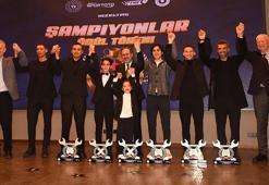 Motosiklet şampiyonları İzmir'de kupalarını aldı