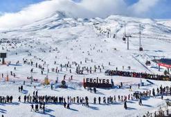 Erciyes Kayak Merkezi’ne 20 günde 550 bin ziyaretçi