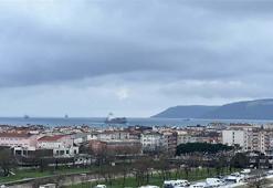 Çanakkale'de boğaz trafiği yeniden açıldı