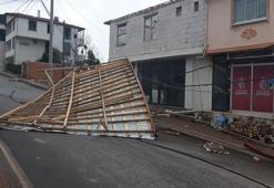 Kocaeli’de taşımalı eğitimde 1 gün, çatısı uçan 5 okulda ise 4 gün tatil edildi