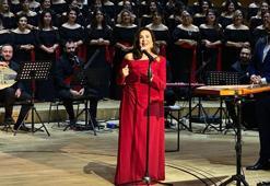 Türkan Şoray, Ankara'da sahneye çıktı