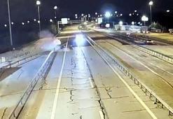 Edirne'de ters yöne giren otomobil bariyere çarptı, 2 yaralı; kaza kamerada