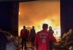 Mersin'de geri dönüşüm tesisinde yangın