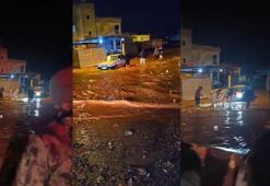 Reyhanlı'da sağanak yağış, su baskınlarına neden oldu