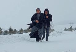 Doğu kar altında; 1561 yerleşim biriminin yolu kapandı