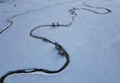 Kar yağışı sonrası menderesler havadan görüntülendi