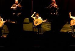 Filistinli 3 kardeşten oluşan ‘Le Trio Joubran’ müzik grubu Bursa’da konser verdi