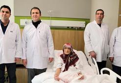 Karnından 4,5 kiloluk kitle çıktı