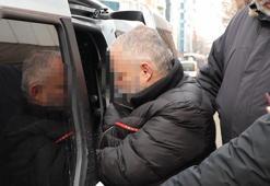 Sahte altınları bozdurmak isterken yakalandı