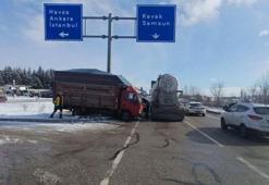 Çekici, kamyona yandan çarptı; 2 ağır yaralı