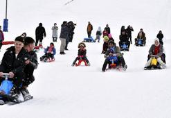 Bitlis'teki kayak merkezi yarıyıl tatilinde öğrencilerle dolup taştı