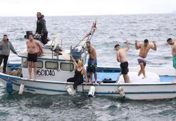 Bursa'da denizden haç çıkarma töreni düzenlendi