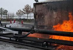 Eğil’de çıkarılan petrolün borularla aktarıldığı istasyondaki yangın söndürüldü