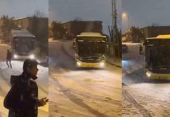 Alibeyköy’de karda kayan İETT otobüsü kamerada