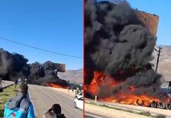 Oto lastikçide çıkan yangın nedeniyle kara yolunda ulaşım aksadı