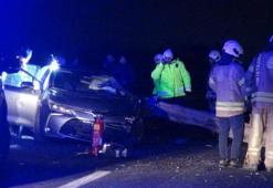 Silivri'de otomobil bariyere saplandı: 1 ölü, 2 yaralı